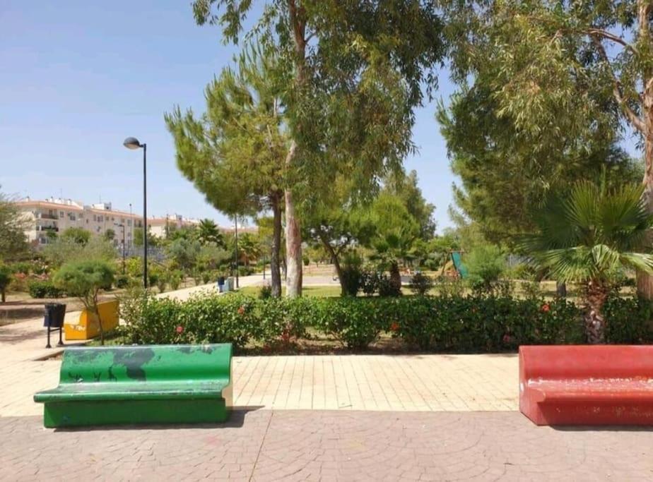 Alojamiento Con Piscina Y Parking En Sevilla La Algaba ภายนอก รูปภาพ